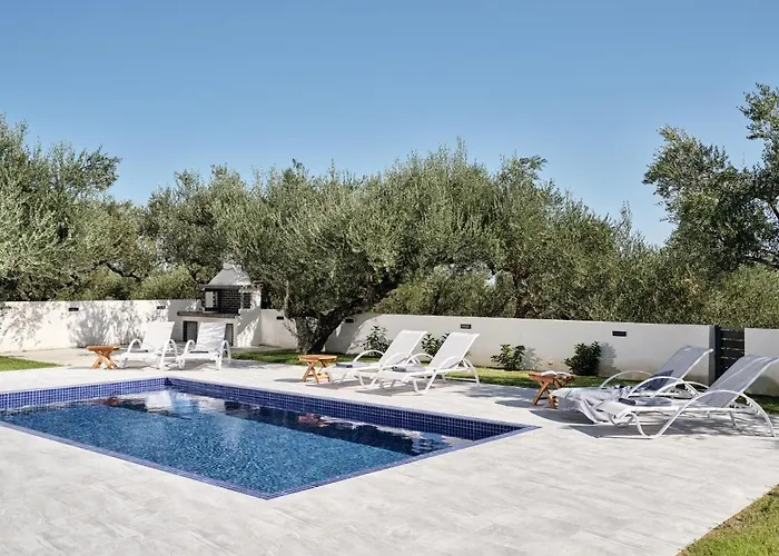 Villa Kapodistria Luxury - Serene Escape In A Scenic, Secluded Location, By Zantewize *
