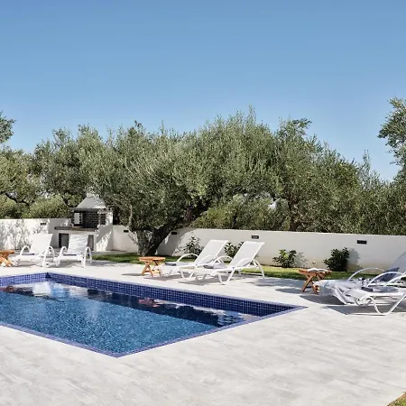 Villa Kapodistria Luxury - Serene Escape In A Scenic, Secluded Location, By Zantewize *