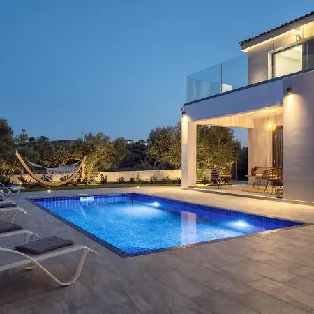 Kapodistria Luxury - 3-bedroom With Private Pool, By Zantewize Villa Plános