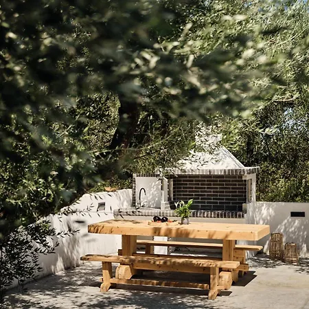 Kapodistria Luxury - Serene Escape In A Scenic, Secluded Location, By Zantewize Plános