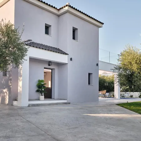 Vila Kapodistria Luxury - Serene Escape In A Scenic, Secluded Location, By Zantewize