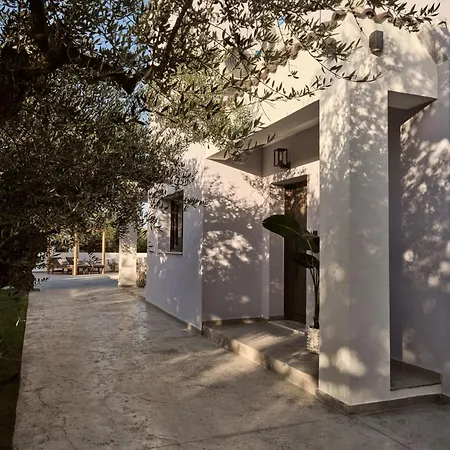 Kapodistria Luxury - Serene Escape In A Scenic, Secluded Location, By Zantewize Plános