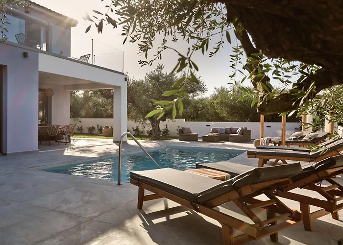 Kapodistria Luxury - Serene Escape In A Scenic, Secluded Location, By Zantewize Plános
