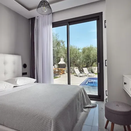 Kapodistria Luxury - 3-bedroom With Private Pool, By Zantewize *