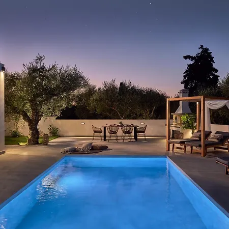 Kapodistria Luxury - 3-bedroom With Private Pool, By Zantewize ヴィラ