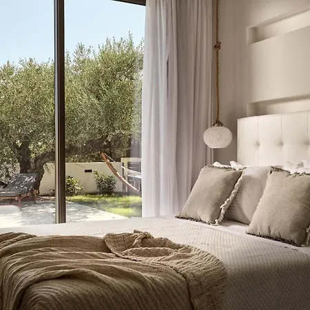 Kapodistria Luxury - 3-bedroom With Private Pool, By Zantewize *