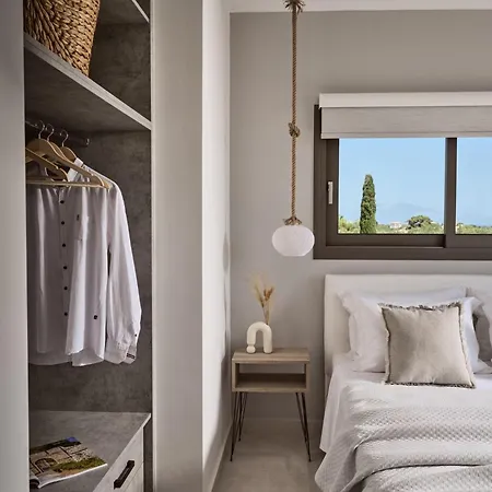 Kapodistria Luxury - Serene Escape In A Scenic, Secluded Location, By Zantewize Plános