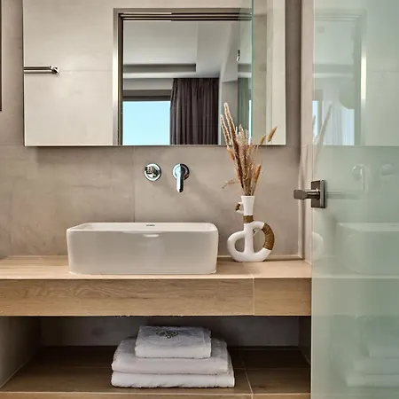 Kapodistria Luxury - 3-bedroom With Private Pool, By Zantewize Plános